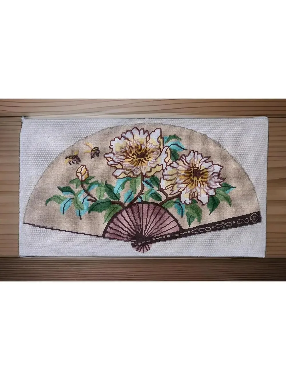Needlepoint Wall Hanging Chinoiserie Floral Fan Bees Gold Vintage 18x10